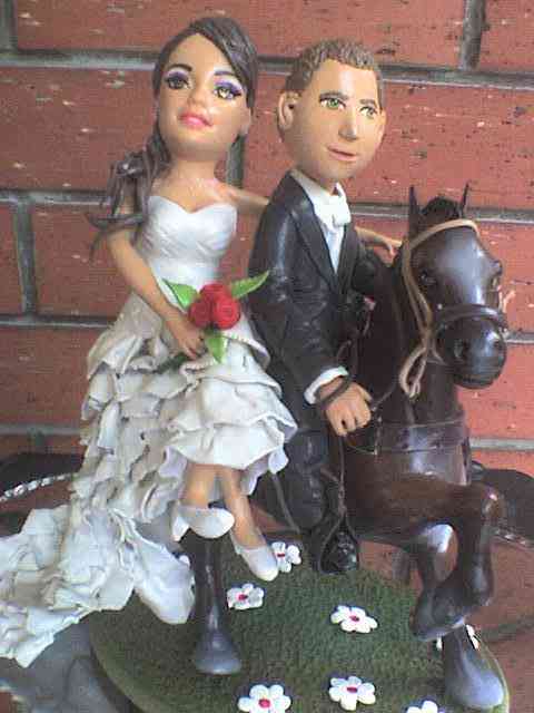 adornos y figuras en porcelanicron para matrimonio ,recordatorios - 7